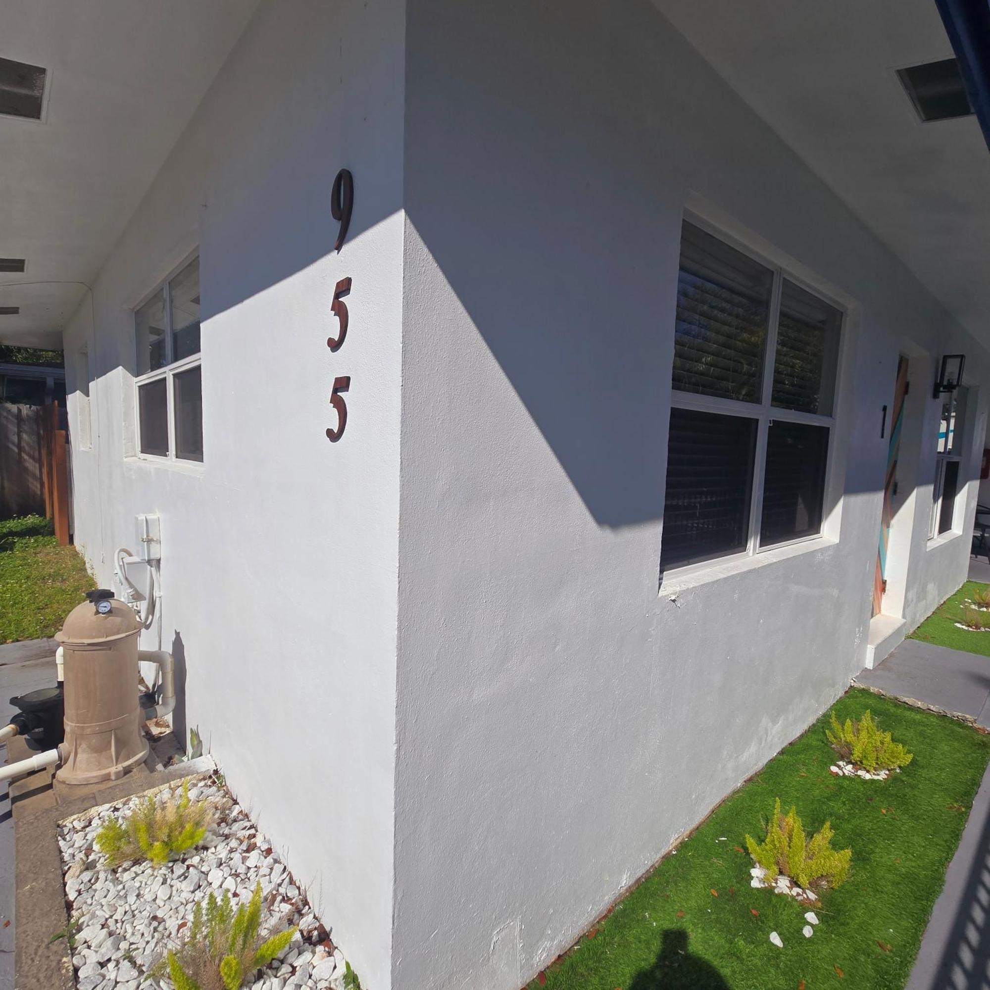 Equipped House W Pool & Patios, Near The Beaches, Prime Location- Ideal For Small Families, Coastal Haven Fort Lauderdale Bagian luar foto