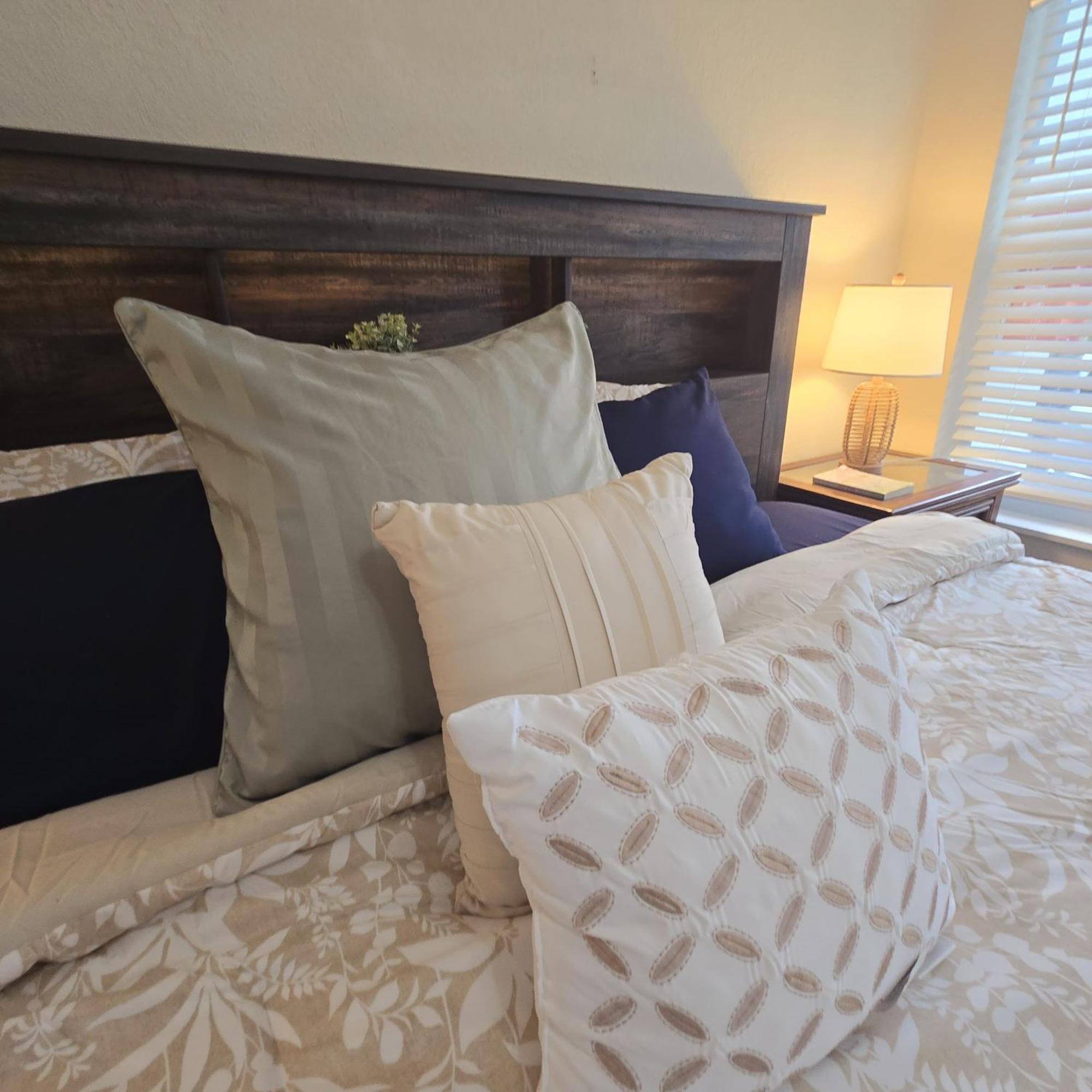 Equipped House W Pool & Patios, Near The Beaches, Prime Location- Ideal For Small Families, Coastal Haven Fort Lauderdale Bagian luar foto